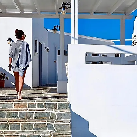 Sunrise Accommodation By Mr And Mrs White Otel 3*